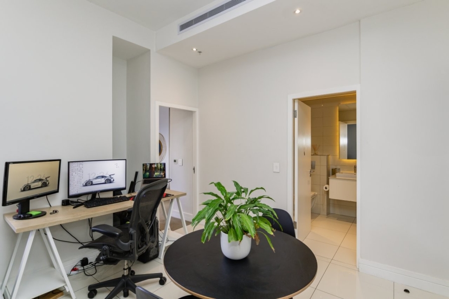 1 Bedroom Property for Sale in Cape Town City Centre Western Cape